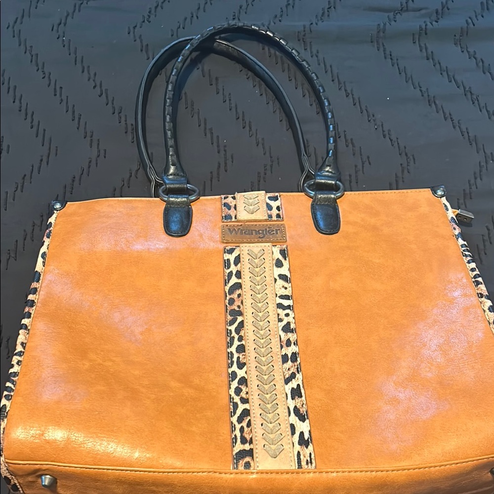 Wrangler Tan and Black Tote Bag with Structured Design